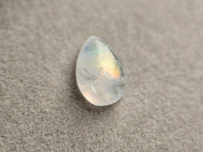 rMO-10　レインボームーンストーン　2.38ct