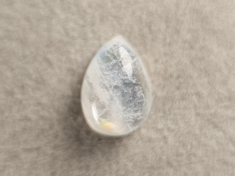 rMO-10　レインボームーンストーン　2.38ct