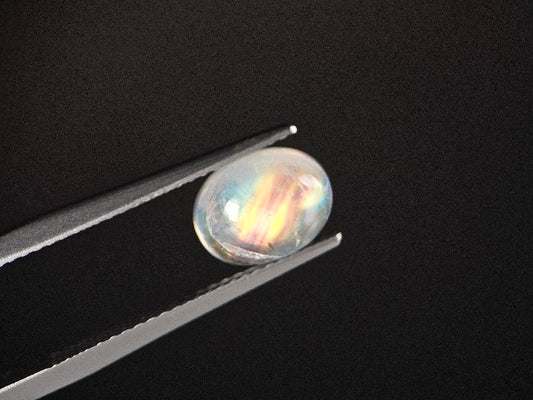 rMO-11　レインボームーンストーン　2.36ct
