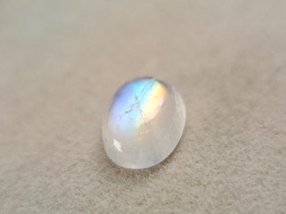 rMO-12　レインボームーンストーン　2.19ct