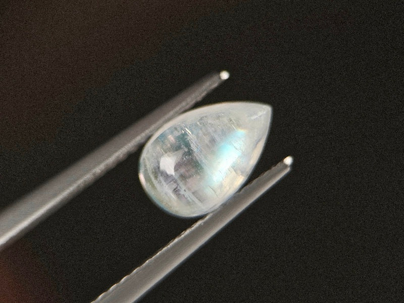 rMO-13　レインボームーンストーン　1.77ct
