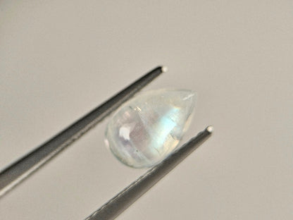 rMO-13　レインボームーンストーン　1.77ct