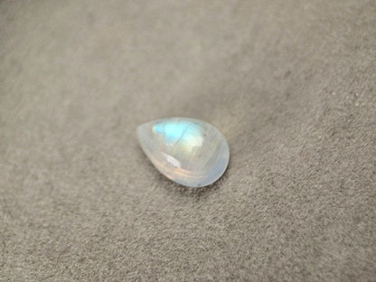 rMO-13　レインボームーンストーン　1.77ct