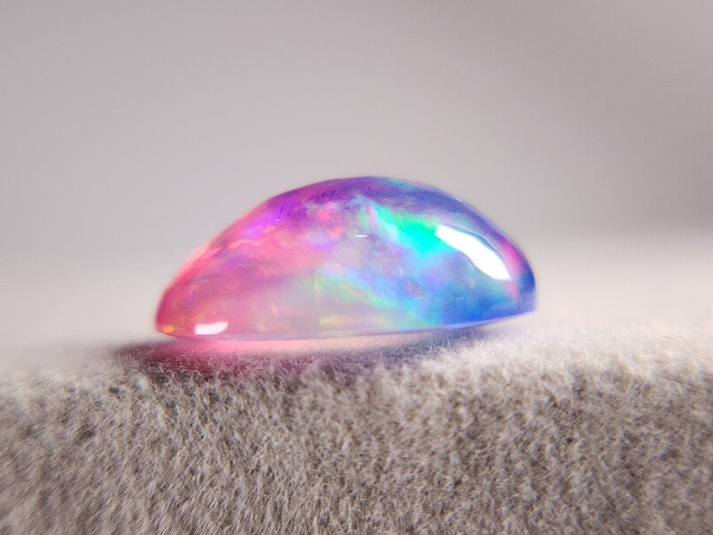 OPt-28　オパール(処理)　3.12ct