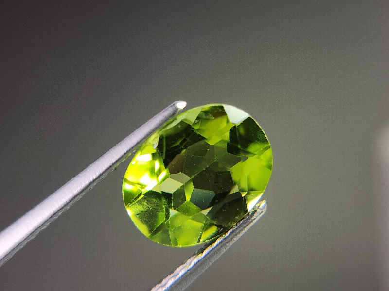 PE-21　ペリドット　2.06ct