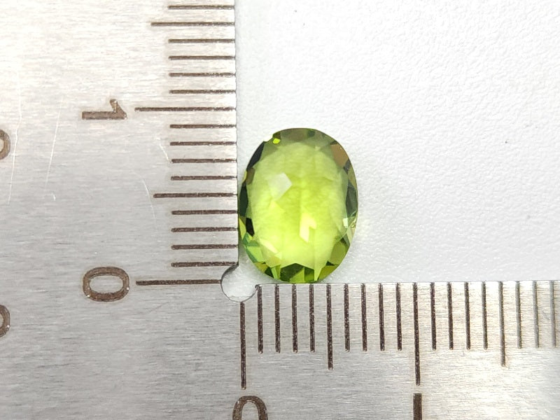 PE-21　ペリドット　2.06ct