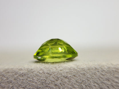 PE-24　ペリドット　1.97ct