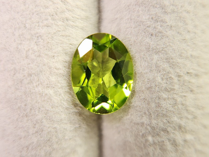 PE-27　ペリドット　1.89ct
