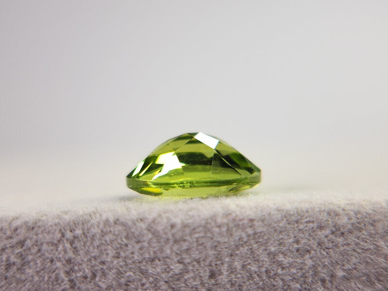 PE-28　ペリドット　1.86ct