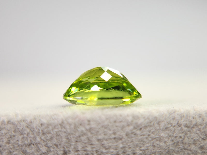 PE-29　ペリドット　1.72ct