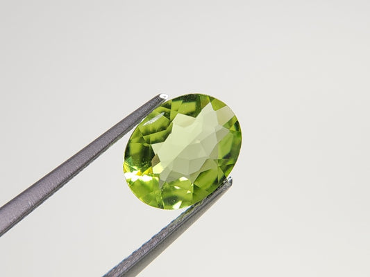 PE-32　ペリドット　1.59ct