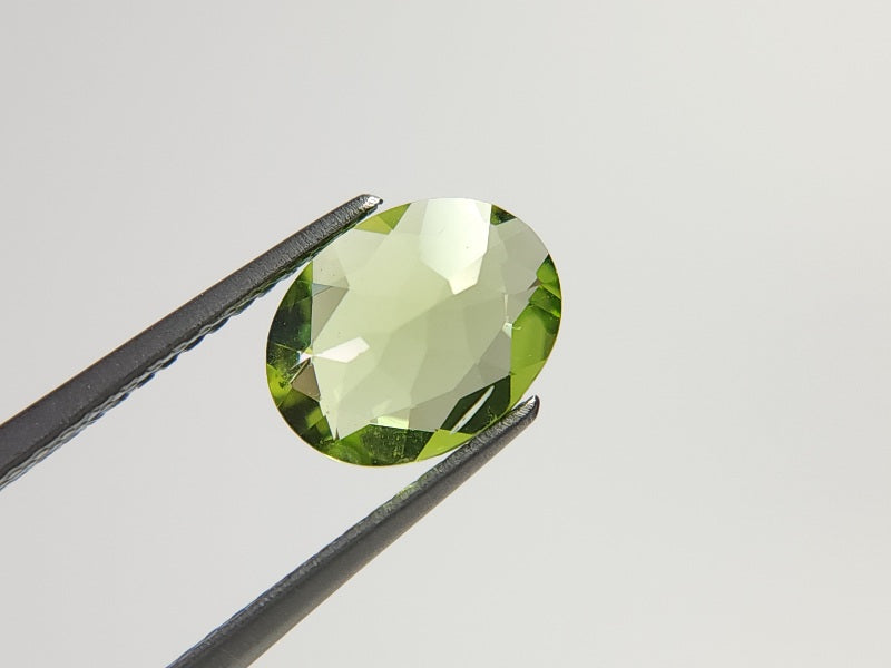 PE-32　ペリドット　1.59ct