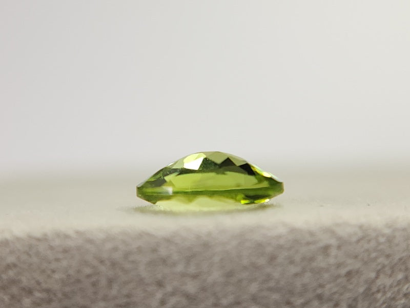PE-32　ペリドット　1.59ct