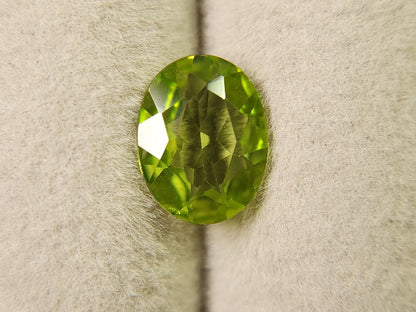 PE-32　ペリドット　1.59ct