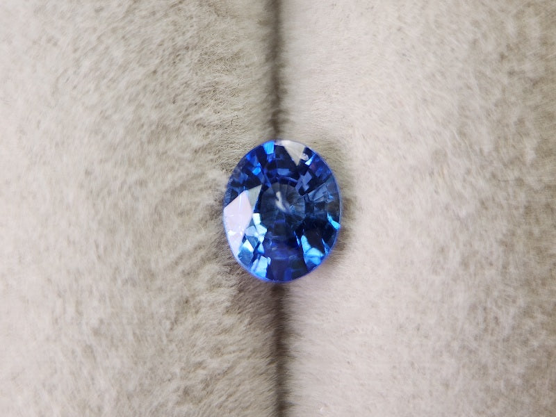 SA-112　サファイア　0.72ct