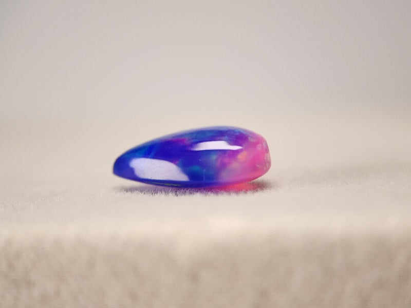 OPt-77　オパール(処理)　1.54ct