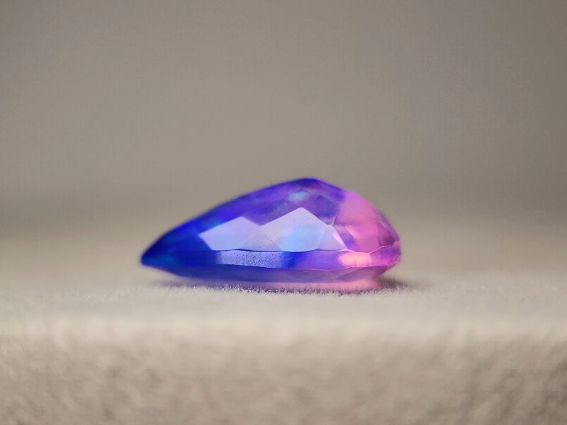 OPt-81　オパール(処理)　2.12ct