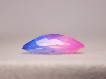 OPt-86　オパール(処理)　1.54ct