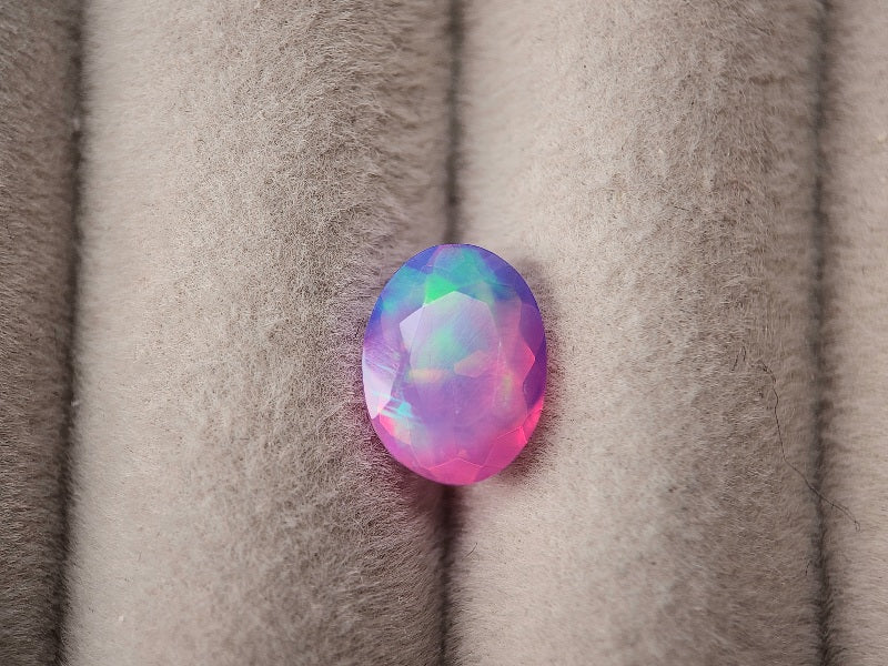 OPt-89　オパール(処理)　1.28ct
