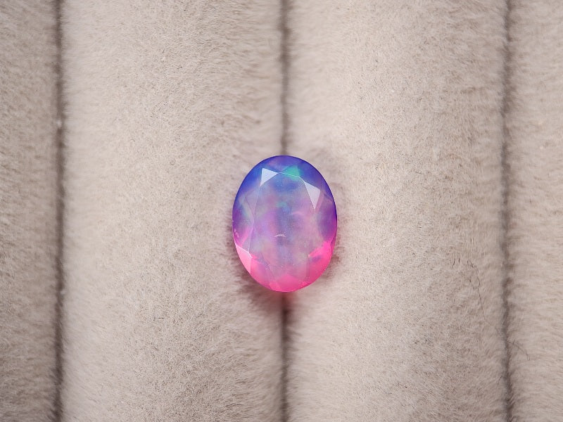 OPt-90　オパール(処理)　1.24ct