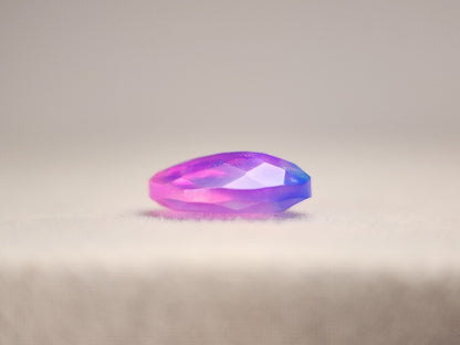 OPt-95　オパール(処理)　0.98ct
