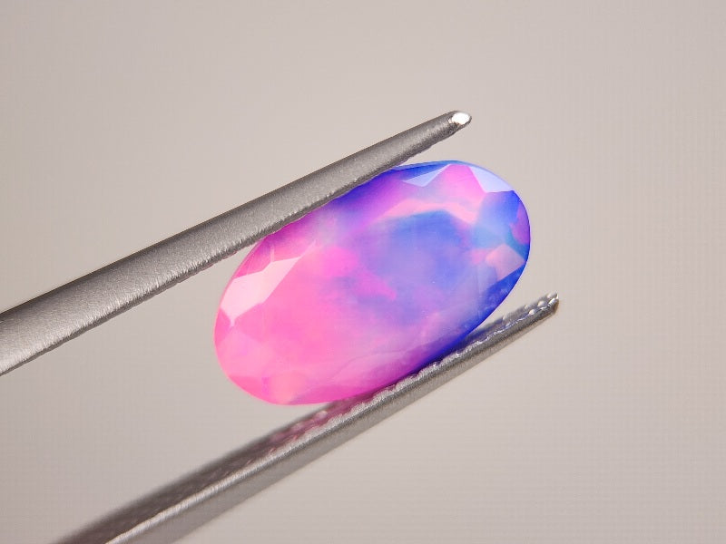 OPt-97　オパール(処理)　1.34ct