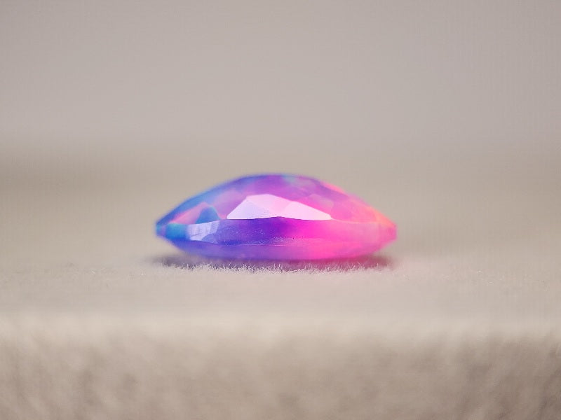 OPt-97　オパール(処理)　1.34ct