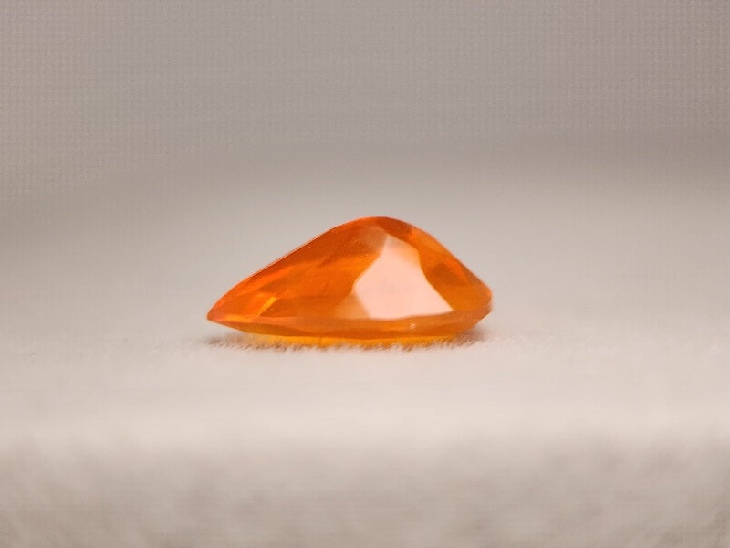 OPt-125　オパール(処理)　0.87ct
