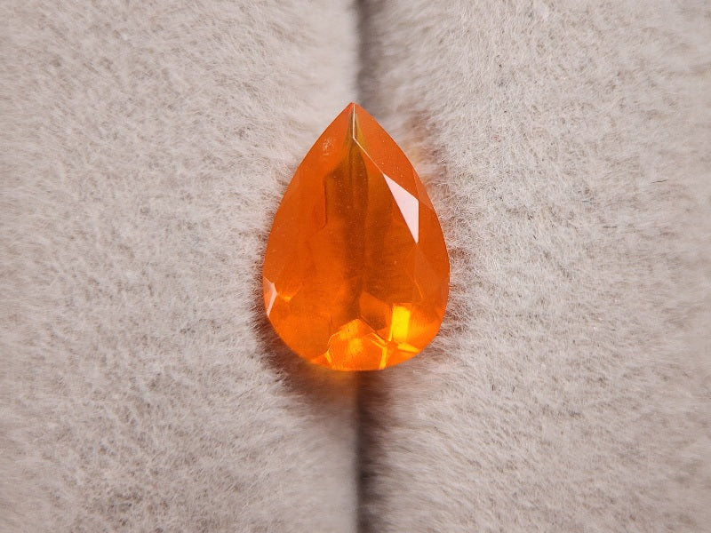 OPt-125　オパール(処理)　0.87ct