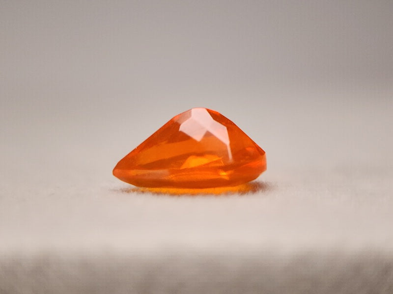 OPt-126　オパール(処理)　0.80ct