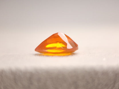 OPt-128　オパール(処理)　0.99ct