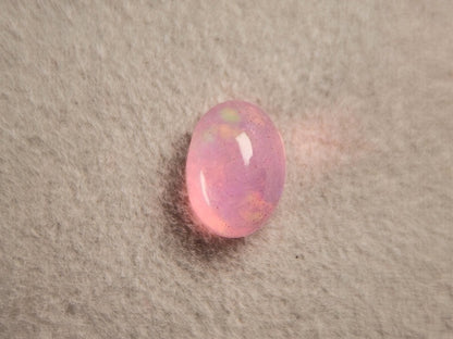 OPt-130　オパール(処理)　0.55ct