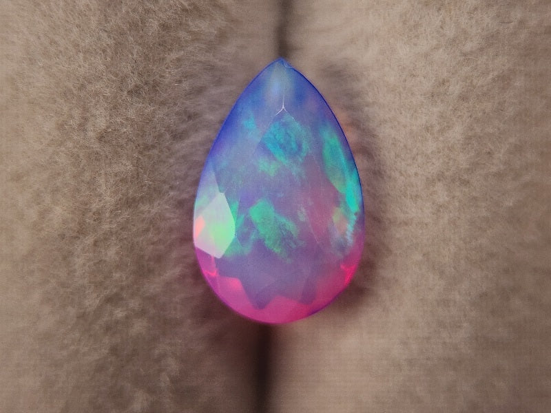 OPt-106　オパール(処理)　1.39ct