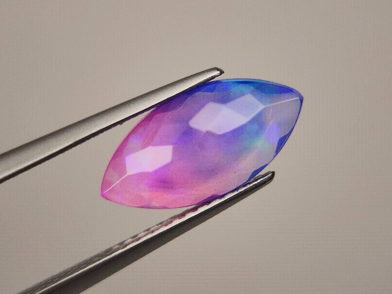 OPt-107　オパール(処理)　1.36ct
