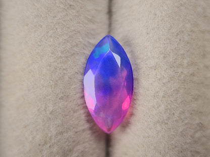 OPt-107　オパール(処理)　1.36ct