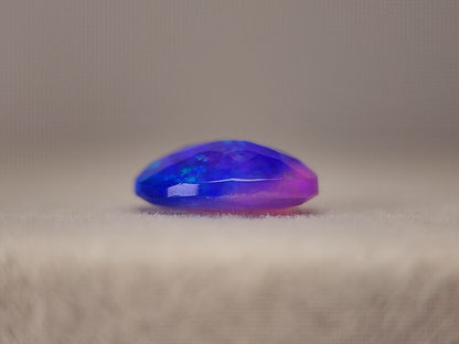 OPt-108　オパール(処理)※キズあり　1.34ct