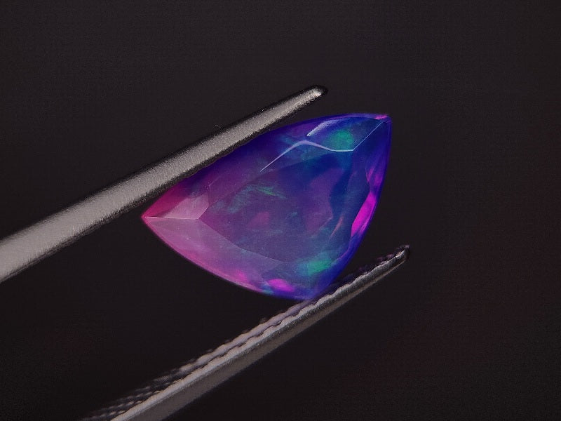 OPt-109　オパール(処理)　1.30ct