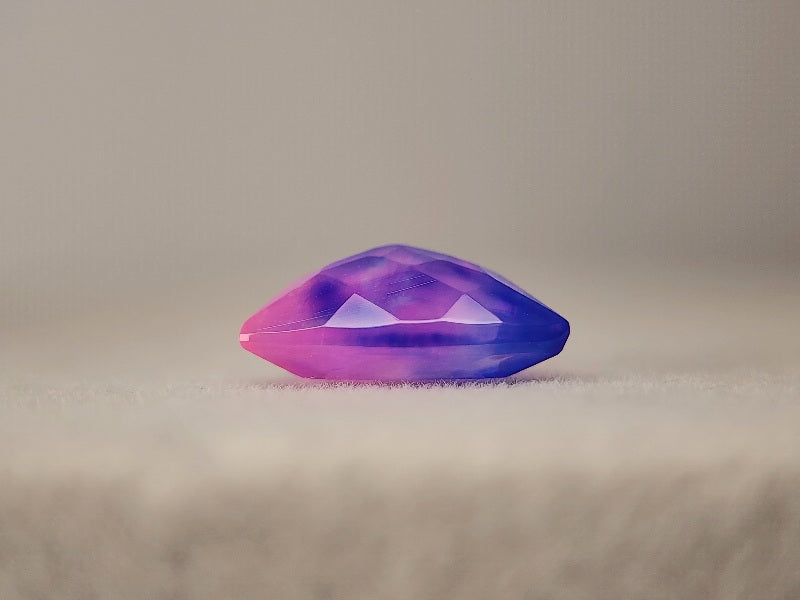 OPt-109　オパール(処理)　1.30ct