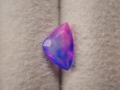 OPt-109　オパール(処理)　1.30ct