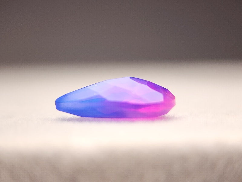 OPt-112　オパール(処理)　1.20ct