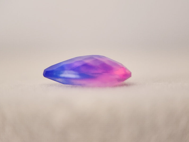 OPt-115　オパール(処理)　1.10ct