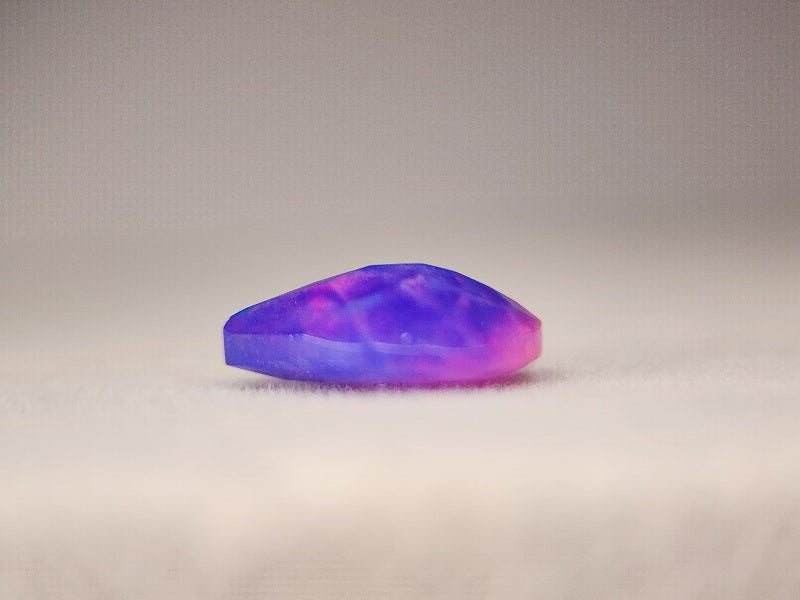 OPt-118　オパール(処理)　0.88ct