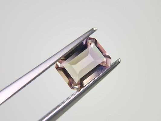 AMT-37　アメトリン　0.94ct
