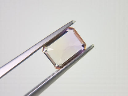 AMT-37　アメトリン　0.94ct