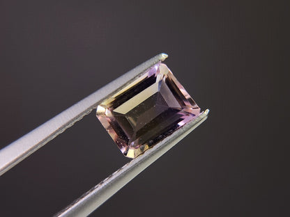 AMT-38　アメトリン　0.94ct