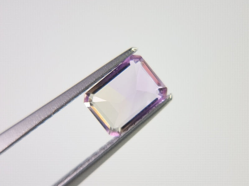 AMT-40　アメトリン　0.94ct