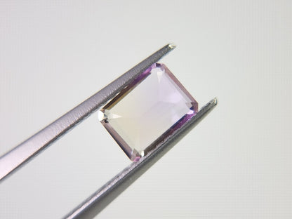 AMT-41　アメトリン　0.94ct