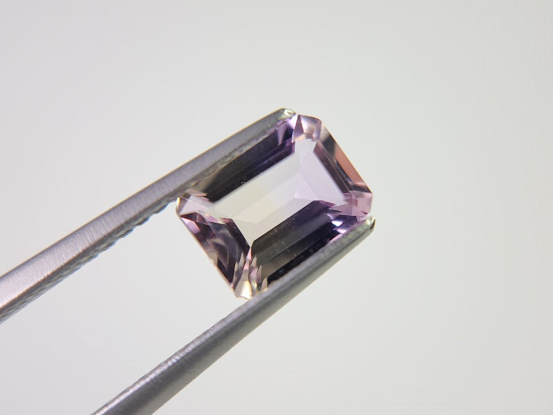 AMT-42　アメトリン　0.94ct