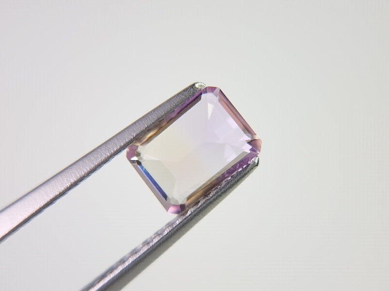 AMT-42　アメトリン　0.94ct