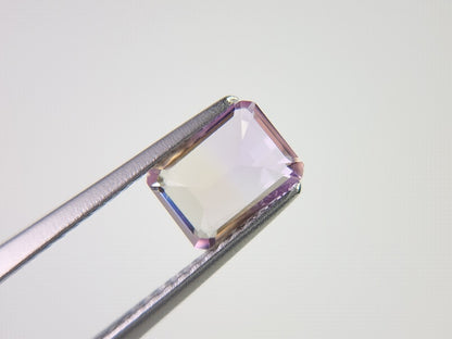 AMT-42　アメトリン　0.94ct